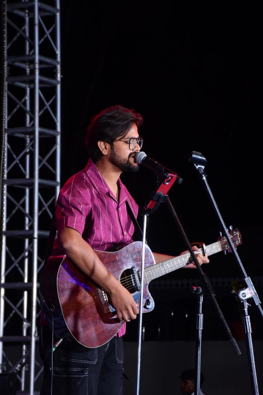 Emotional performance frame